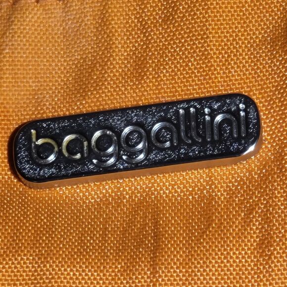 Baggallini Sunset Orange/Hot Pink Shoulder Satchel Gently Used - Picture 3 of 8